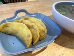 -老新隆牛肉锅贴(新街口店)