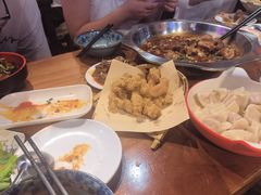 -爆炸头阿姨小四川正宗川味小吃(无任何分店)