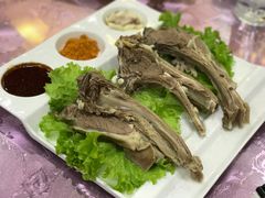 -三江源美食城
