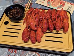 -肥肥虾庄·金牌油焖大虾(杨园滨江时代walk店)