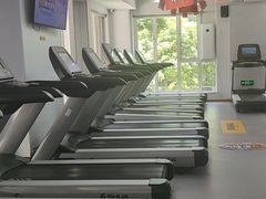 -超鹿运动(五四路恒力城店)