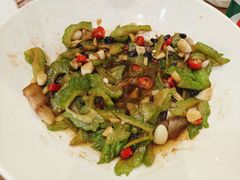 -黄泥岗·地道湖北菜(奥特莱斯店)