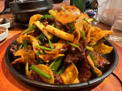 铁板土豆煎牛肉-长寿参鸡汤(朝韩风情街店)