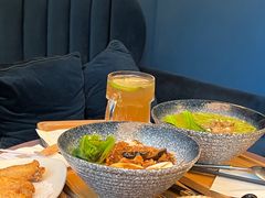 自助取餐区-物质生活书·酒吧