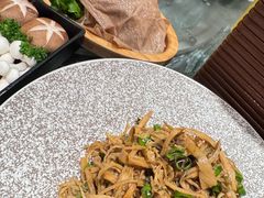 -慢丽江·云南野生菌土鸡锅(西山店)