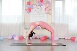 -亚太瑜伽普拉提学院