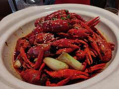 -肥肥虾庄·金牌油焖大虾(汉街SKP店)