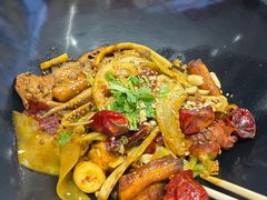 -醉人椒麻辣香锅(王府井喜悦店)