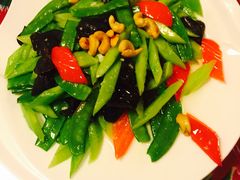 -闯关东东北农家菜(崂山石老人店)