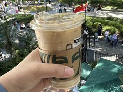 岭南蛋黄奶酥风味拿铁-星巴克臻选(广州沙面店)