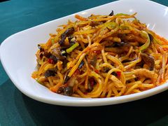 鱼香肉丝-红尘酒肉小馆