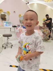-Oh my head儿童理发(绿地·新田360店)