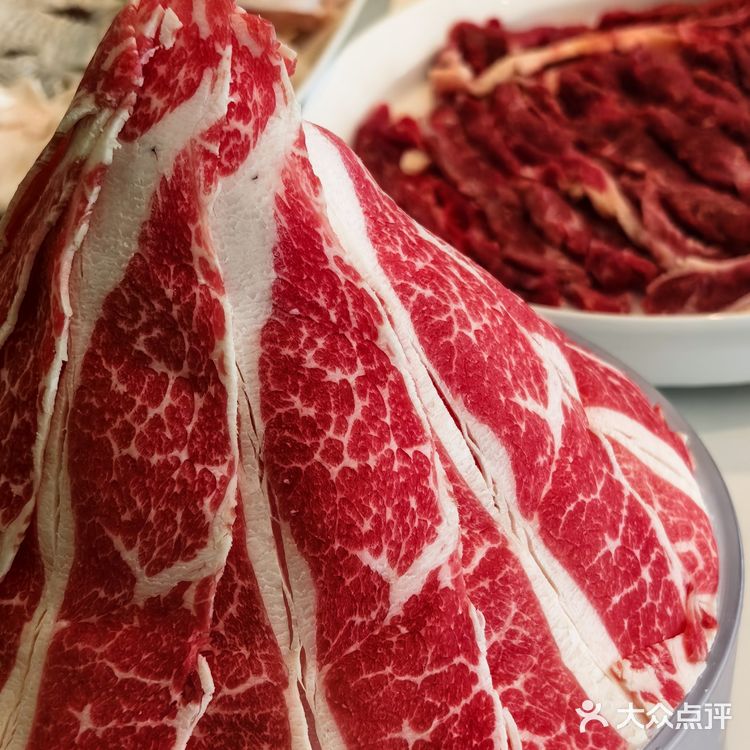 这家鱼火锅，一吃难忘！锅底麻辣浓郁，香气扑鼻