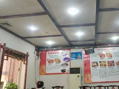 -湖南人家湘菜馆(镇江路店)