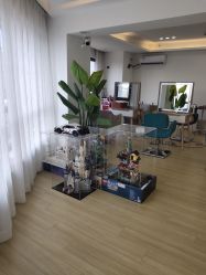 -E.L.K造型momopark店
