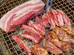 -唯成•韩国炭火烤肉 유성고기