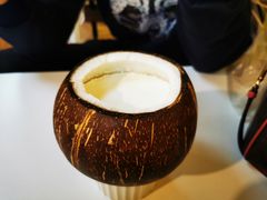 -志龙皇冠吃货椰子铺