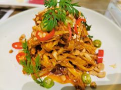 笋衣手撕鸡-小大董·烤鸭(凤凰汇店)