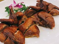 -东豪园林海鲜酒家(南港路辅路店)