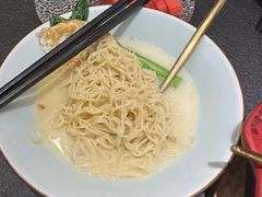 -蝴蝶里·粤菜·点心(滨江龙湖店)
