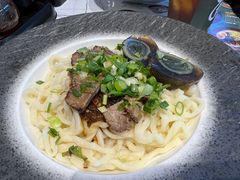 烧椒牛腱拌面-面乙新派手擀面(大悦城店)