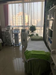 -荟草堂专业痘肌皮肤管理