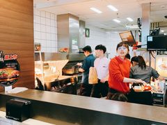 -麦当劳(展览路店)