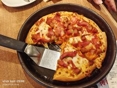 -必胜客(打浦桥日月光店)