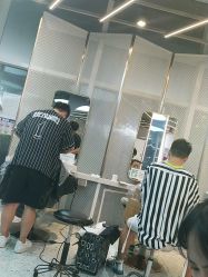 -PE SALON 