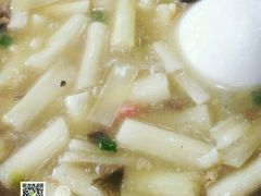 -魏四小鱼锅贴王