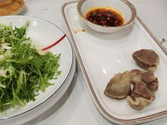 -乡村馕坑肉·烧烤·新疆菜·本地人更爱吃(阿勒泰首店)