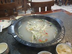 -景明轩•养生酸汤鱼火锅 云贵鲜菌 现舂野果酸汤(王寨小区店)