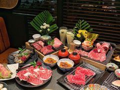 -铭牛烧肉·和牛海鲜自助(高新月牙湖店)