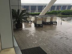 -大众空港宾馆·停车场