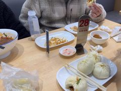 -李与白包子铺(桐梓林店)
