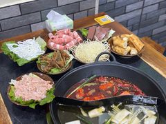 -重庆故事姊妹老火锅(财经学院店)