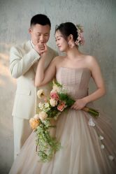 -雪中彩影婚纱摄影·微光艺术中心