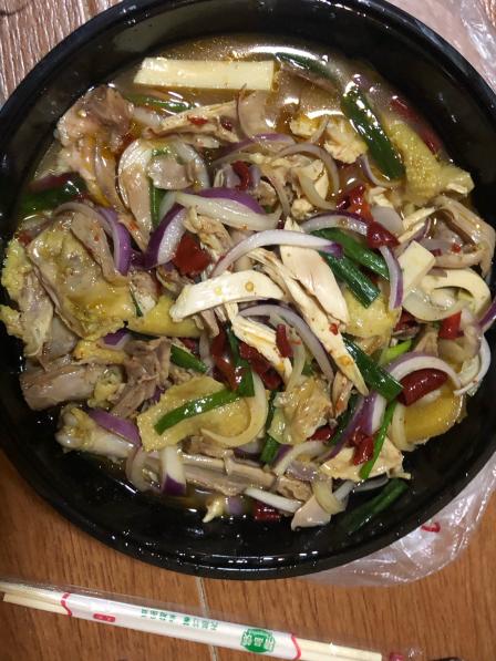 西域印象·椒麻鸡(海沧旭日海湾店)-"点的外卖,洋葱味太重了哈哈哈