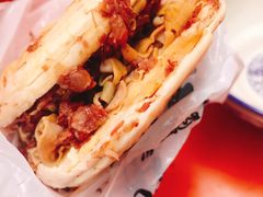 鸭肠卤牛肉夹馍-清真拉妈卤味(回民街店)