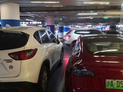 -丁香国际商业中心-停车场