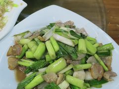 -芦茨金富饭庄·25年老字号·专做稻草鸡