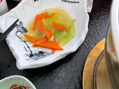 -撒拉人家.酸菜牦牛肉火锅