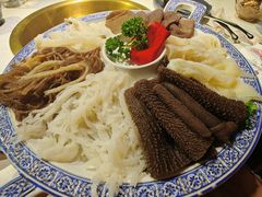 -哥老官重庆美蛙鱼头(日月光店)
