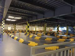 -极限PLAY运动娱乐新世界·团建派对潮玩休闲馆·室内蹦极高空游乐园