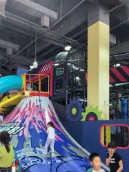 -欧酷世界动力星球(王府井奥莱UP TOWN店)