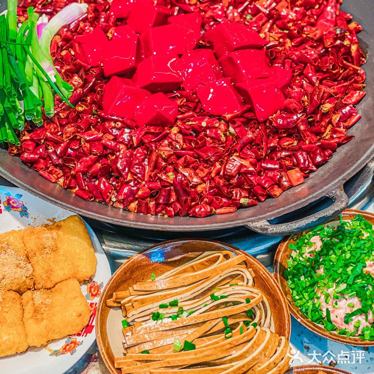 🍲说说昆明不需要营销的牛杂火锅店