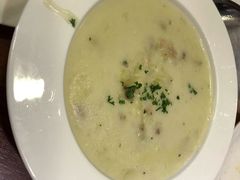 -玛格萝妮比萨屋(陆家浜路店)