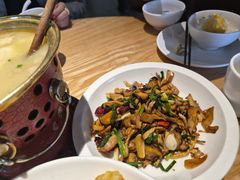 -关东小磨东北菜(上海长风大悦城店)