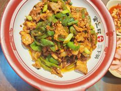-富正毅三下锅·湘西韵味(天门山索道店)