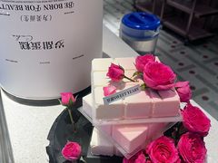 -海底捞火锅(中商百货夜宵主题店)